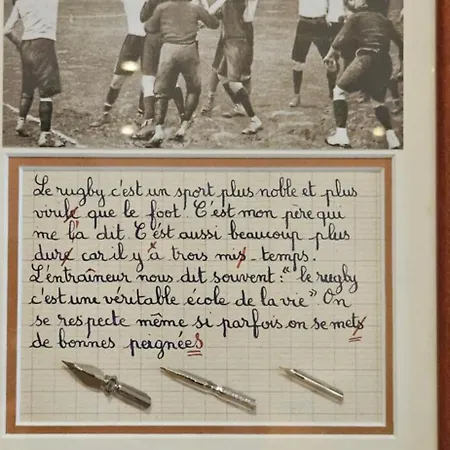 Le Clos Saint Jean, Vue Cite, Piscine Et Parking *