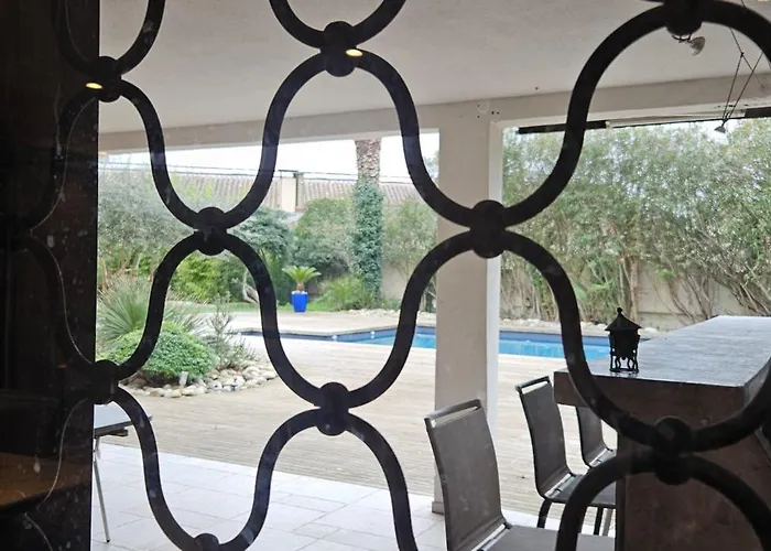 Le Clos Saint Jean, Vue Cite, Piscine Et Parking Apartament